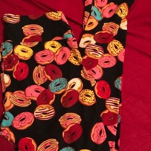 LulaRoe donut leggings